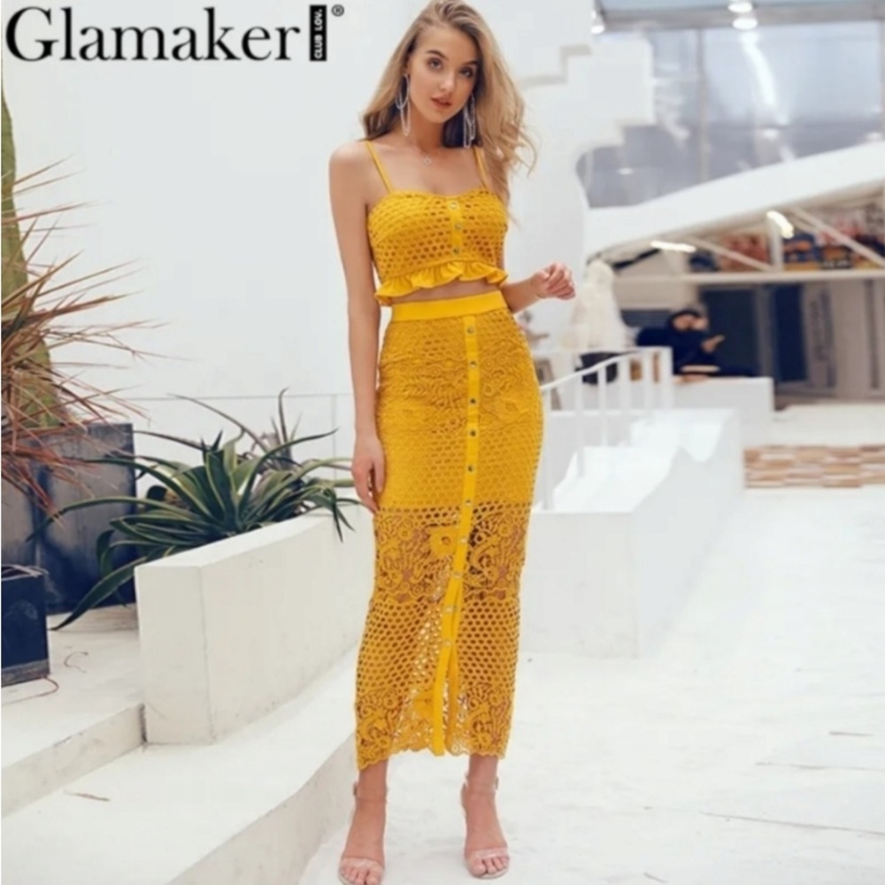 NWOT Glamaker Sexy Hollow Out Body Con Lace Dress✨ Size L